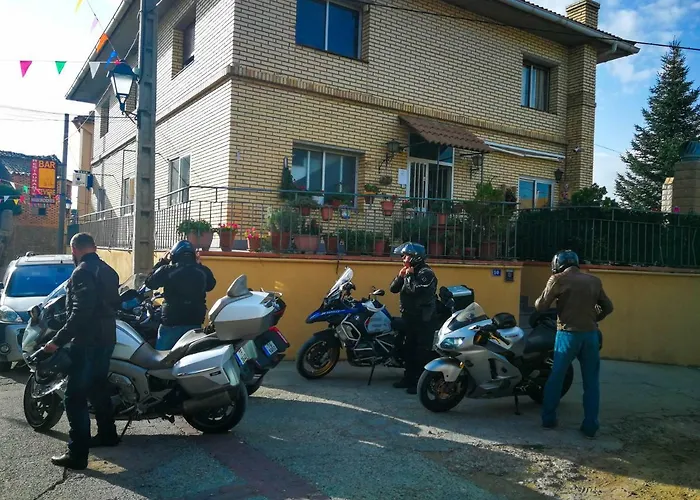 El Kanguro Pensionat Luesia