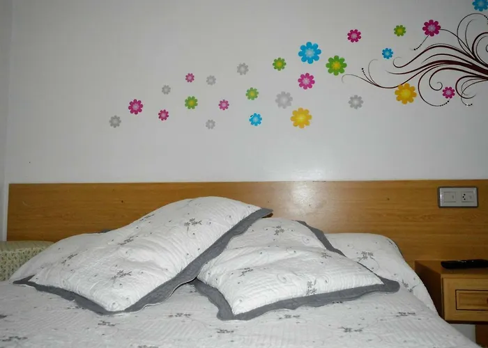 El Kanguro Pensionat Luesia